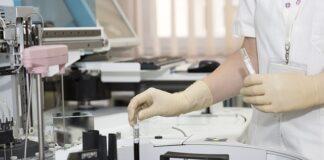 Ile pracodawca płaci za pracownika przy najniższej krajowej 2023?